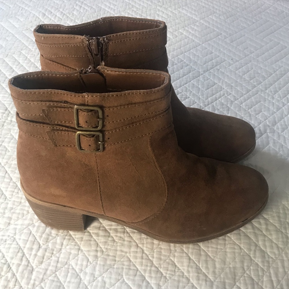 American Eagle Brown Suede Ankle Boots Sz: 7.5Wide